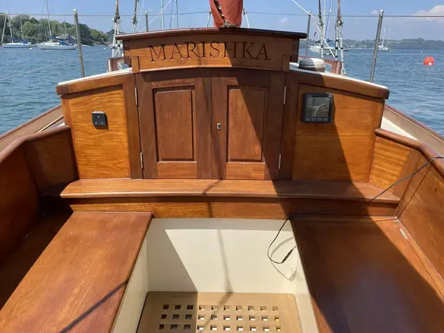 Classic Daniel Fyfe Loch Fyne Skiff Gaff Cutter