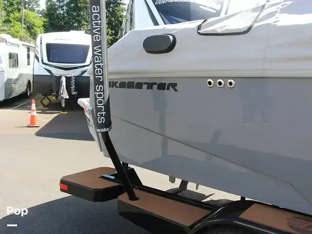 Malibu Wakesetter 22 LSV