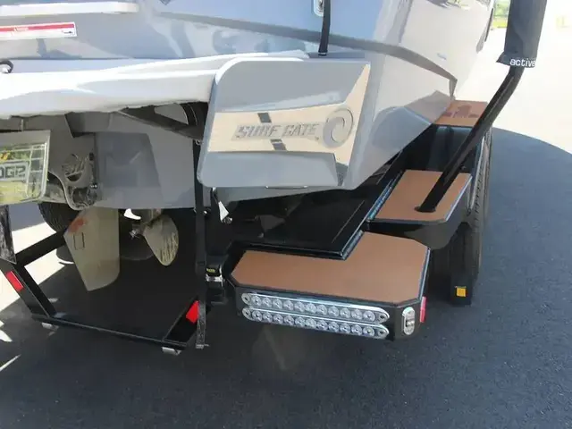 Malibu Wakesetter 22 LSV