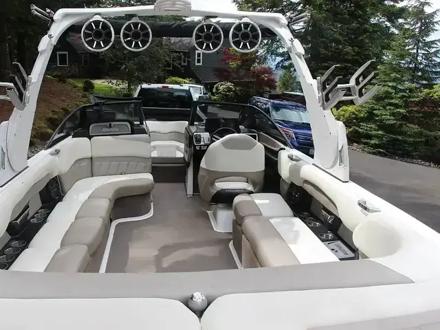 Malibu Wakesetter 25 Lsv