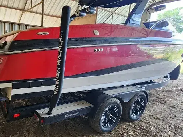 Malibu 25 Lsv