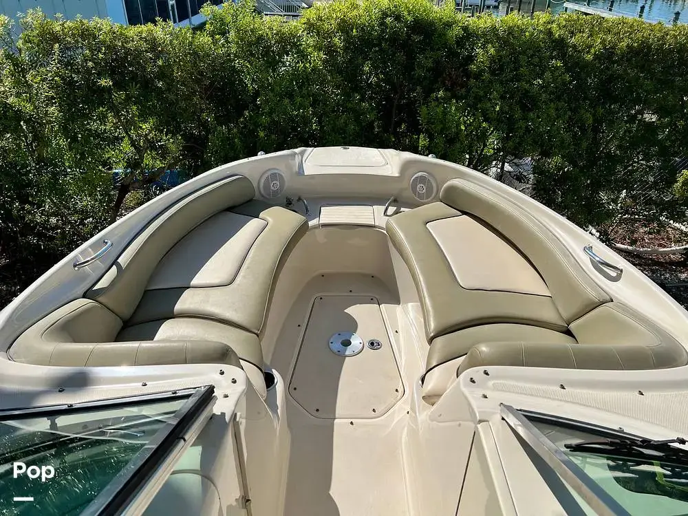 2005 Sea Ray 240 sundeck