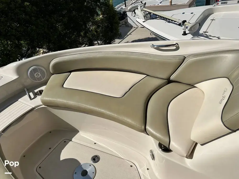 2005 Sea Ray 240 sundeck