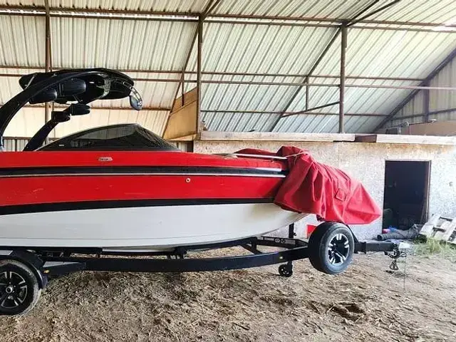 Malibu 25 Lsv