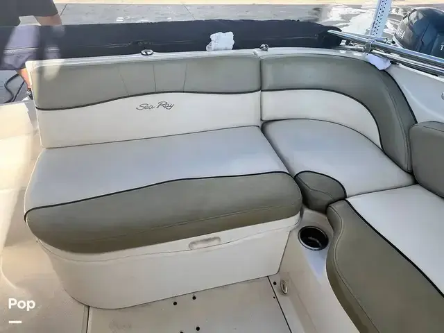 Sea Ray 240 Sundeck