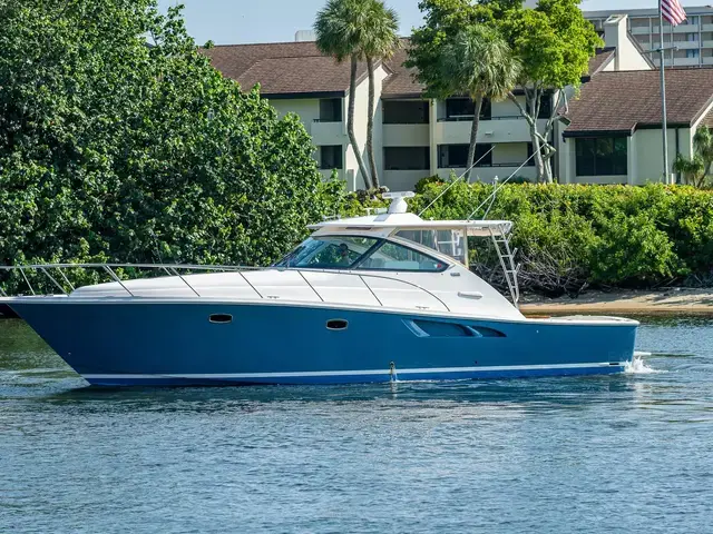 Tiara 43'