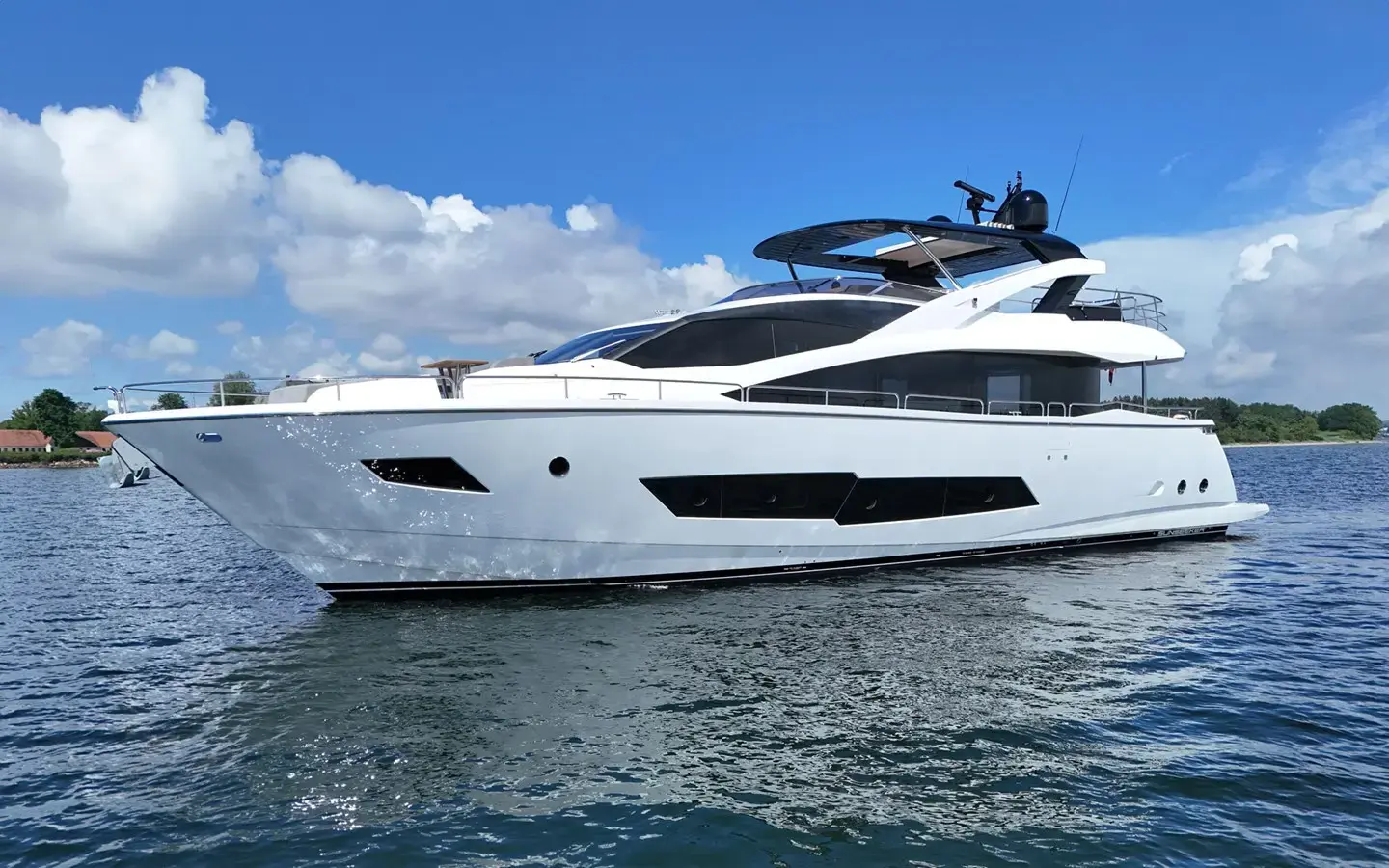 2018 Sunseeker 86