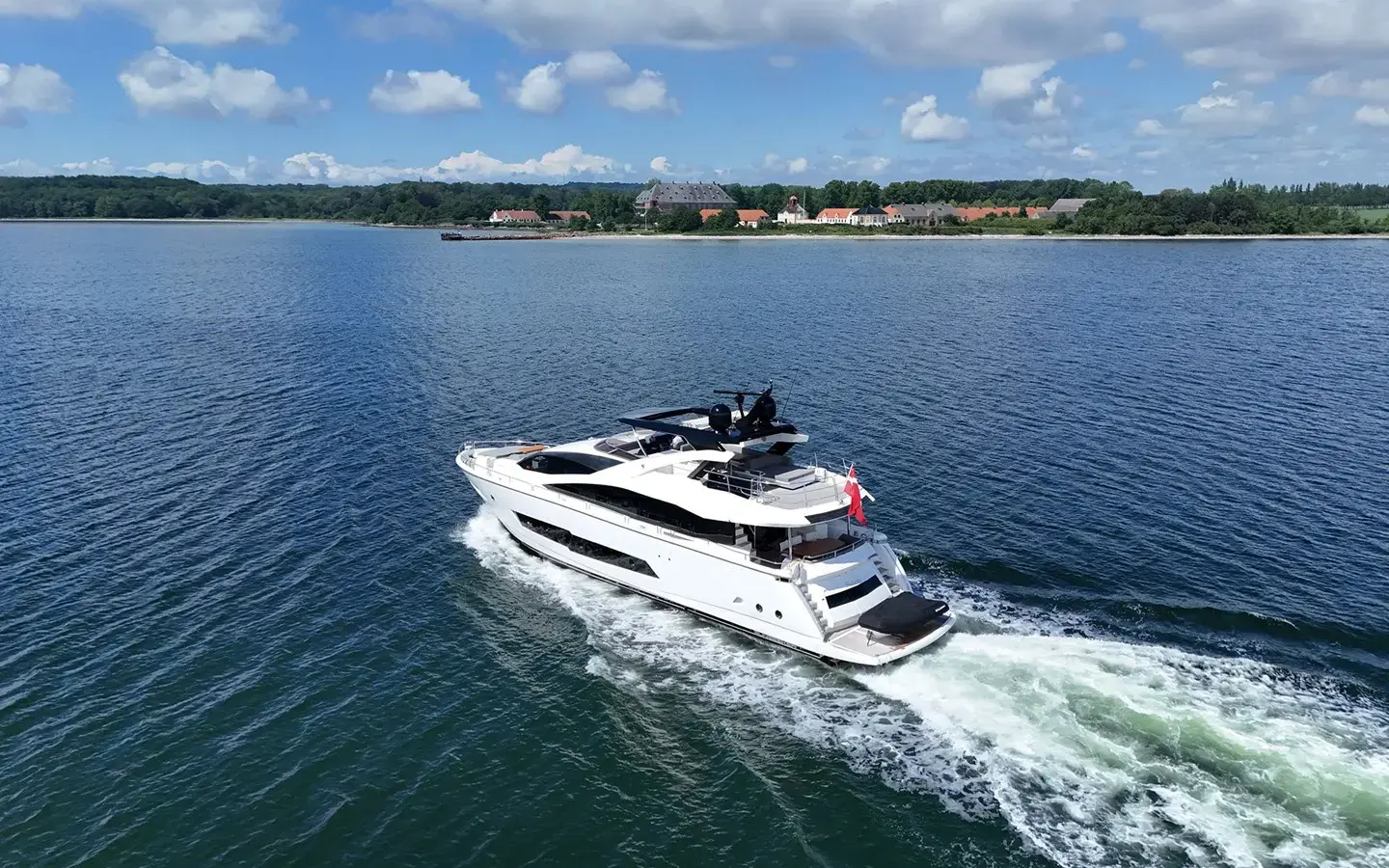 2018 Sunseeker 86