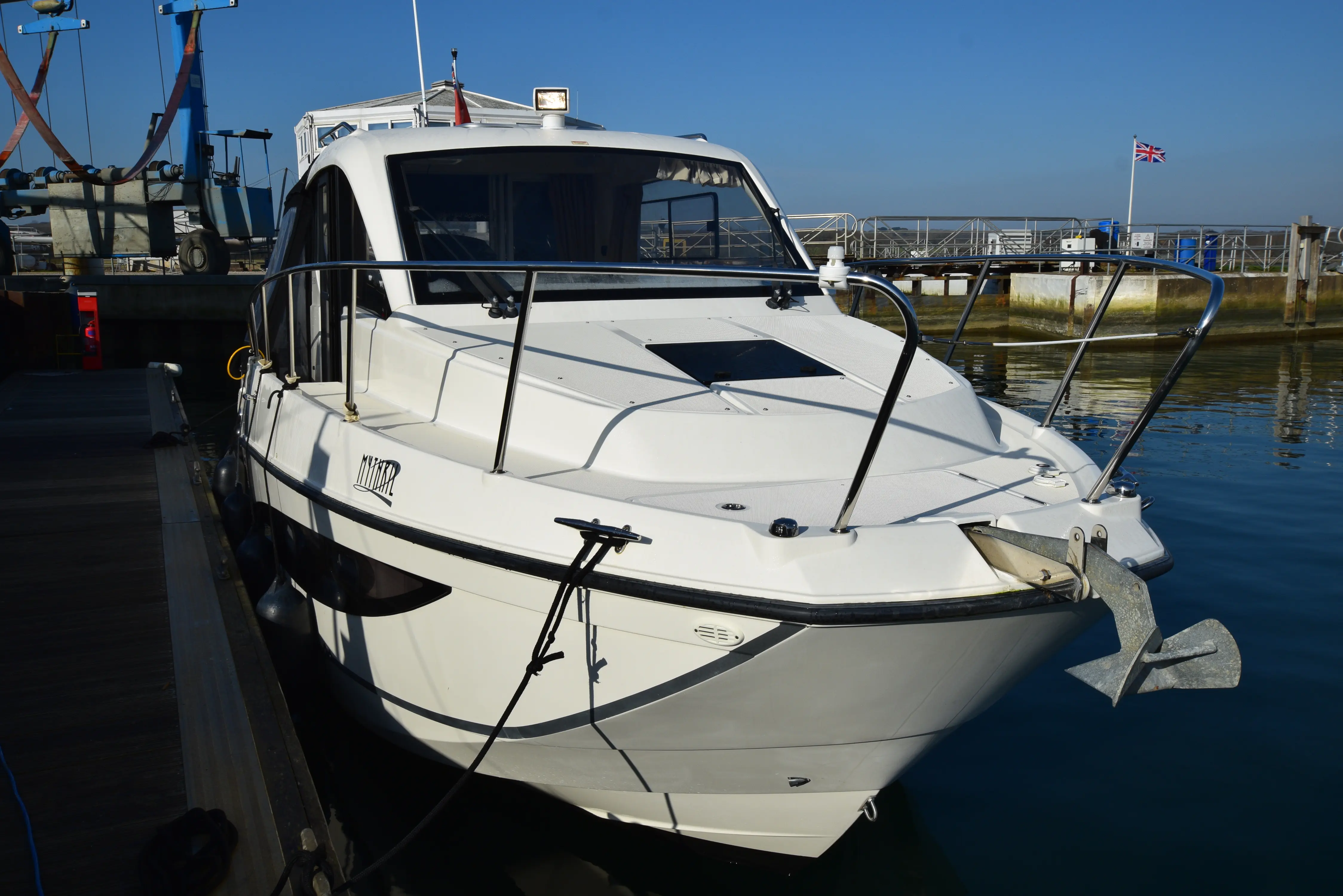 2018 Quicksilver 855 activ weekender