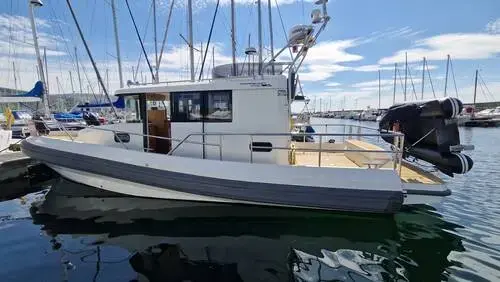 2014 Solid 31 flybridge