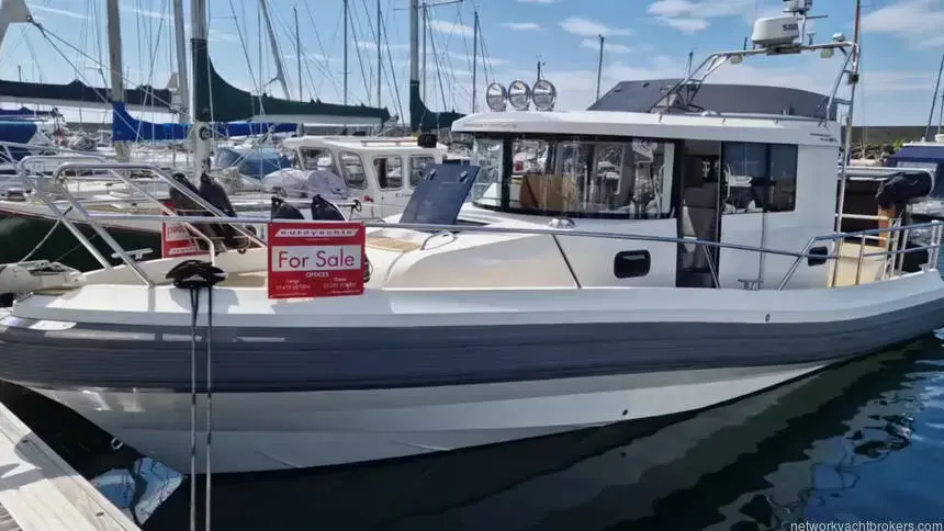 2014 Solid 31 flybridge