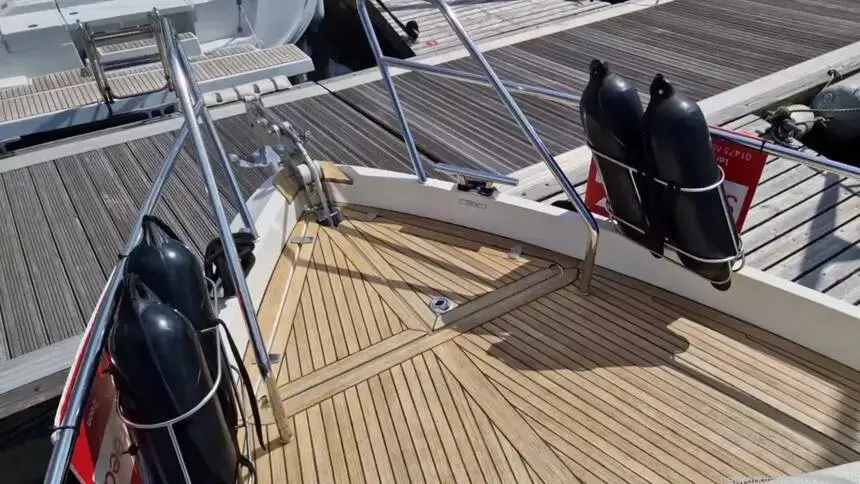 2014 Solid 31 flybridge