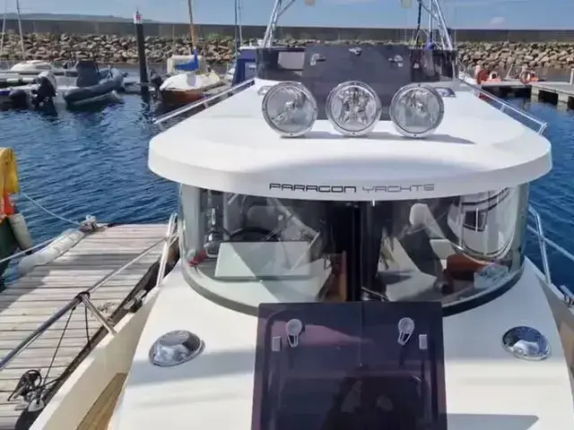 Paragon 31 Flybridge