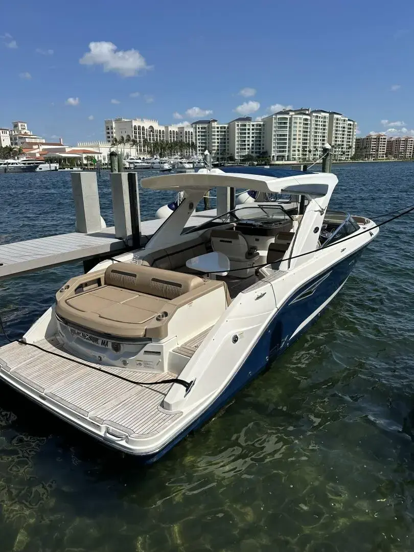 2016 Sea Ray 310 slx