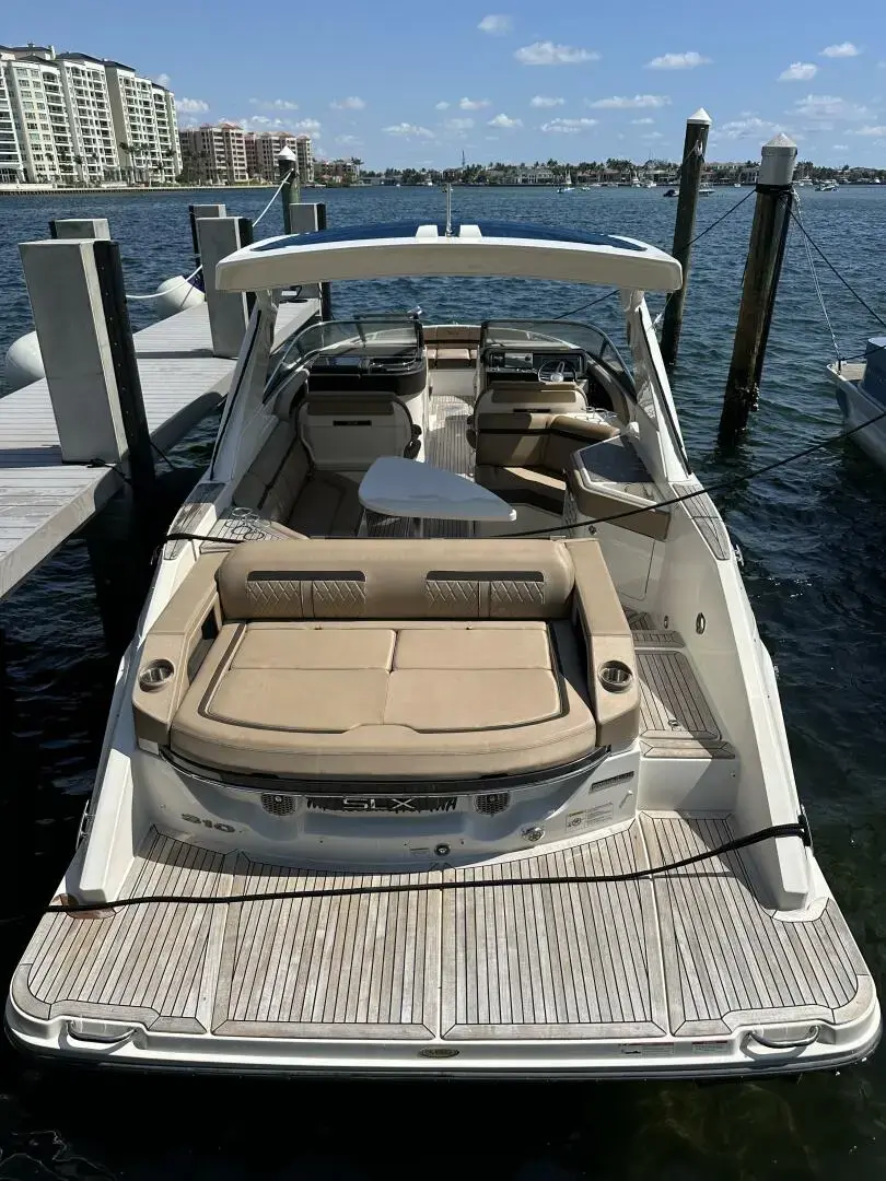 2016 Sea Ray 310 slx