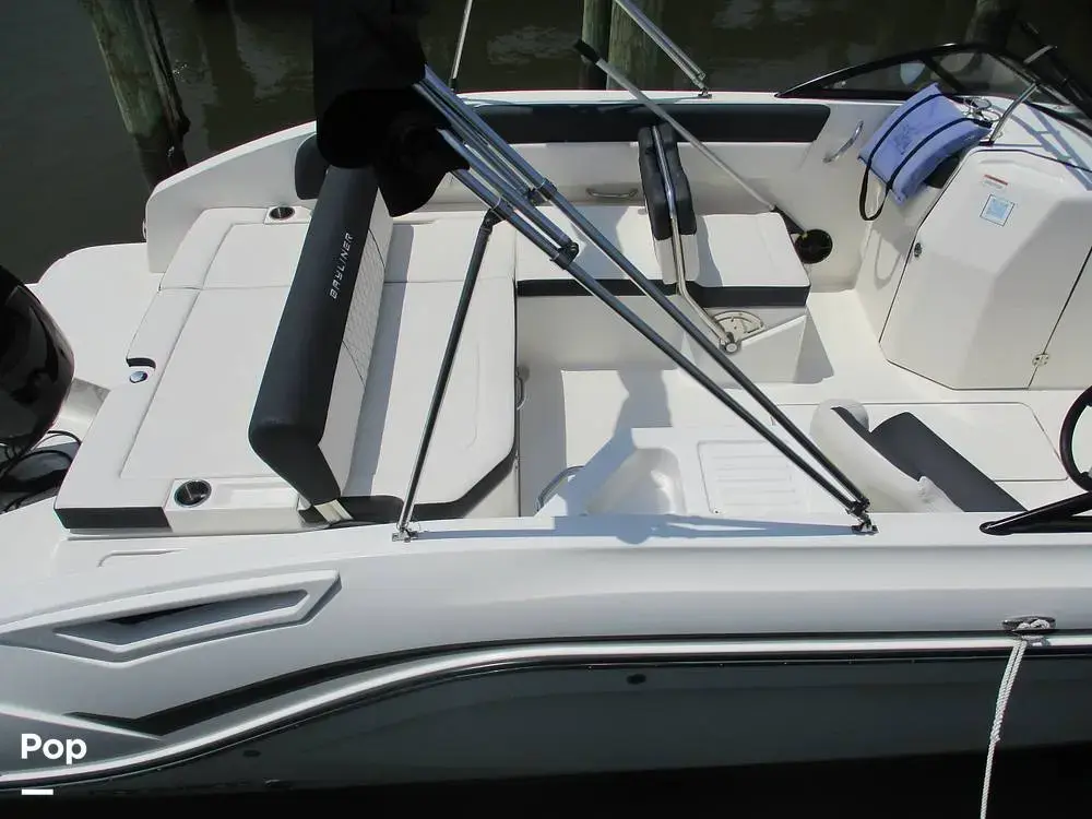 2023 Bayliner dx 2200