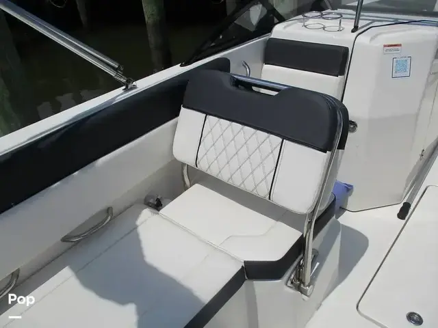 Bayliner Dx2200