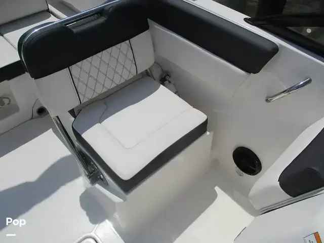 Bayliner Dx2200