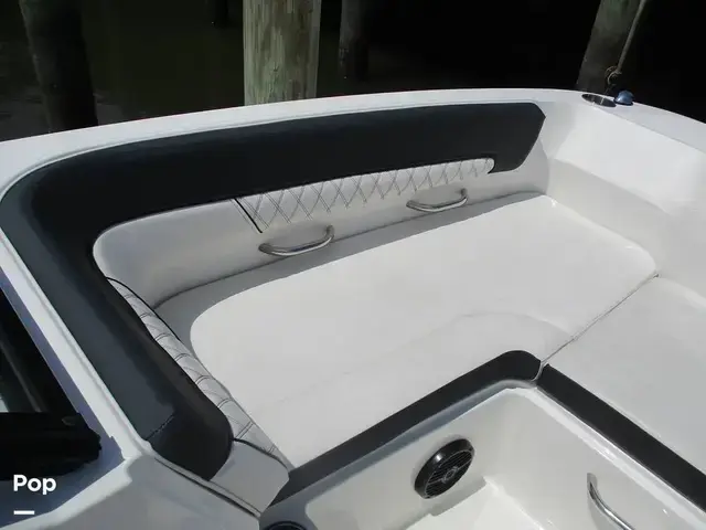 Bayliner Dx2200