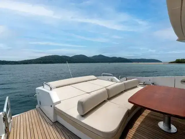 Azimut 86 S