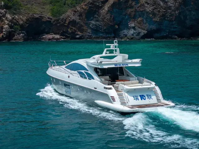 Azimut 86 S