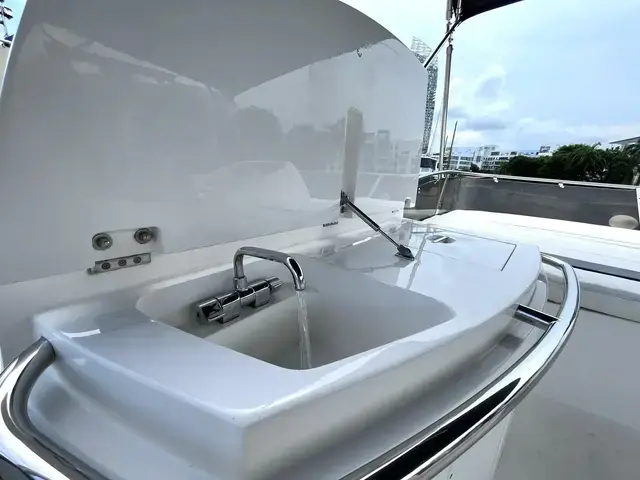 Sunseeker Manhattan 52