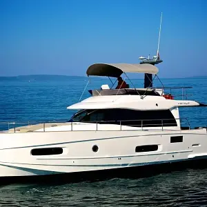 2020 Azimut Magellano 43