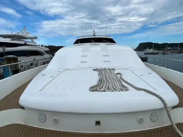 Ferretti Yachts Customline 112