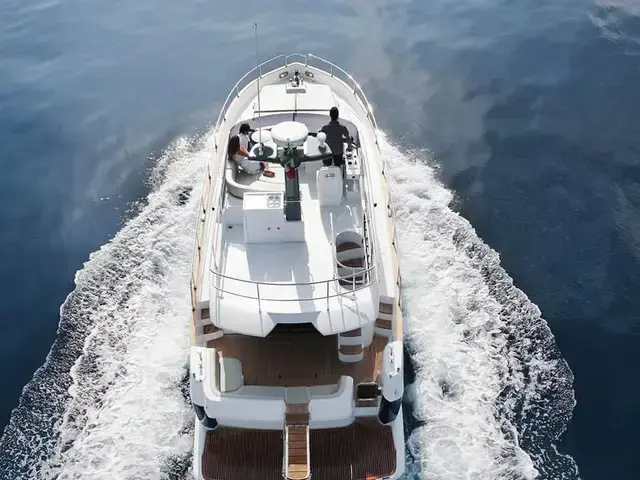 Azimut Magellano 43