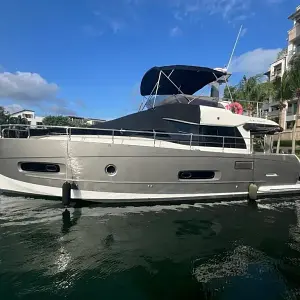 2017 Azimut Magellano 43