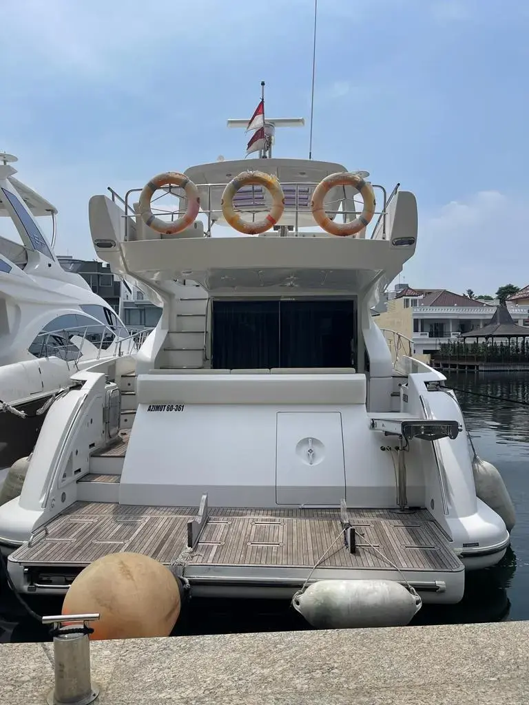 2017 Azimut 60