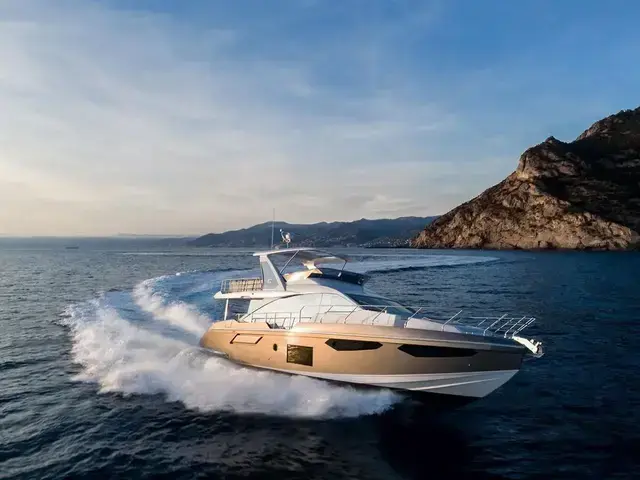 Azimut 60