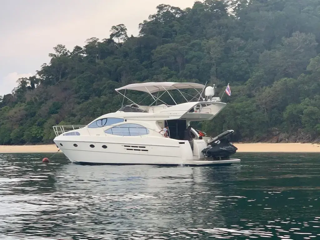 2007 Azimut 46 flybridge