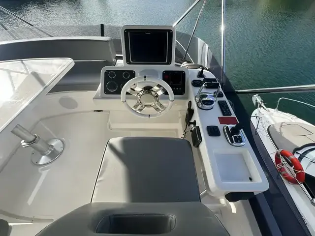 Azimut Magellano 43