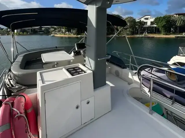 Azimut Magellano 43