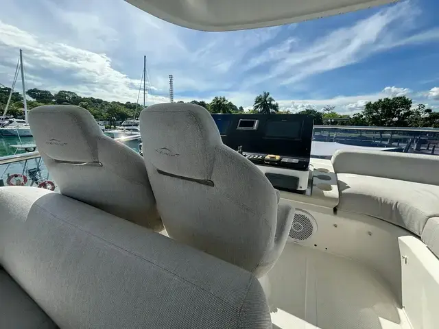 Azimut 60