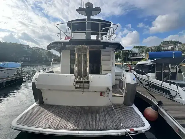 Azimut Magellano 43