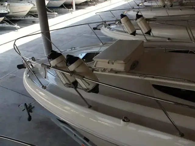 Sea Ray 330 Sundancer