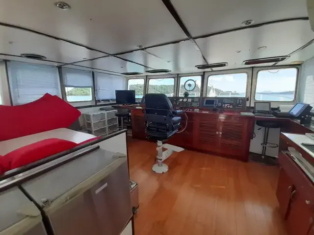 Custom 26m Expedition Trawler