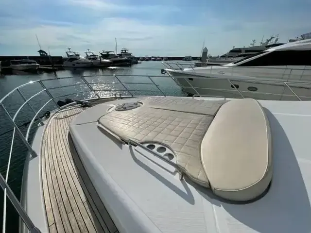 Azimut 64