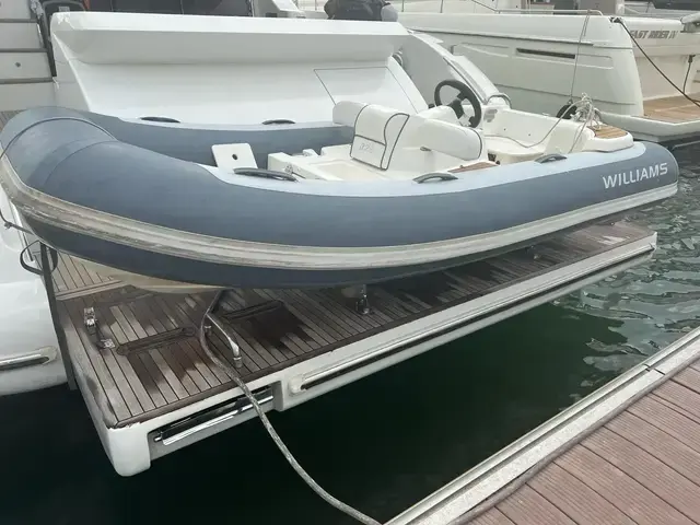 Azimut 64