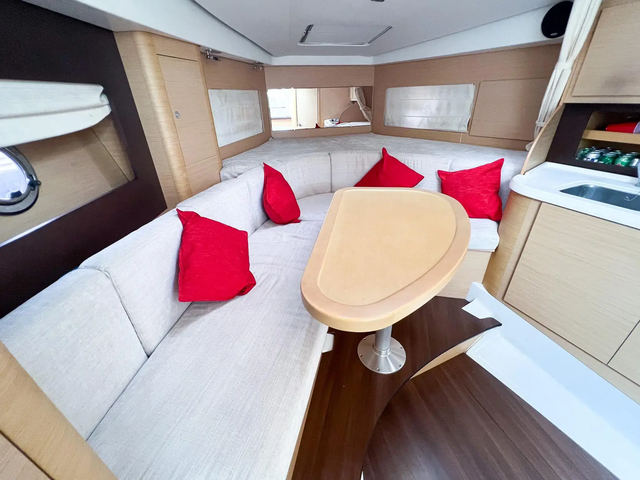 2010 Beneteau monte carlo 32