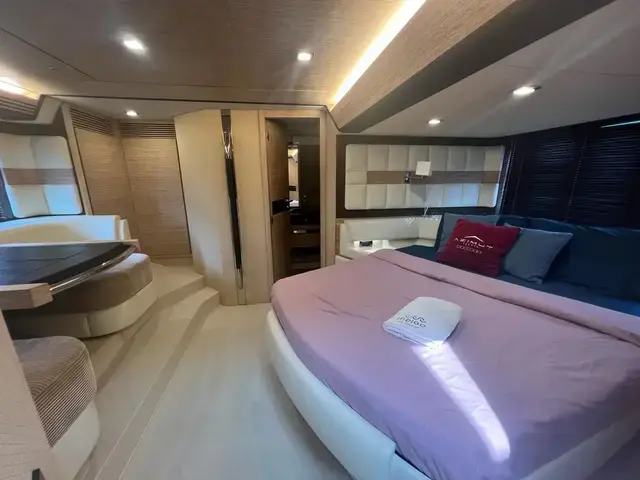 Azimut 64