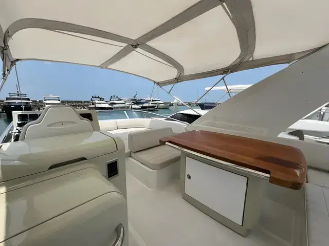 Azimut 64