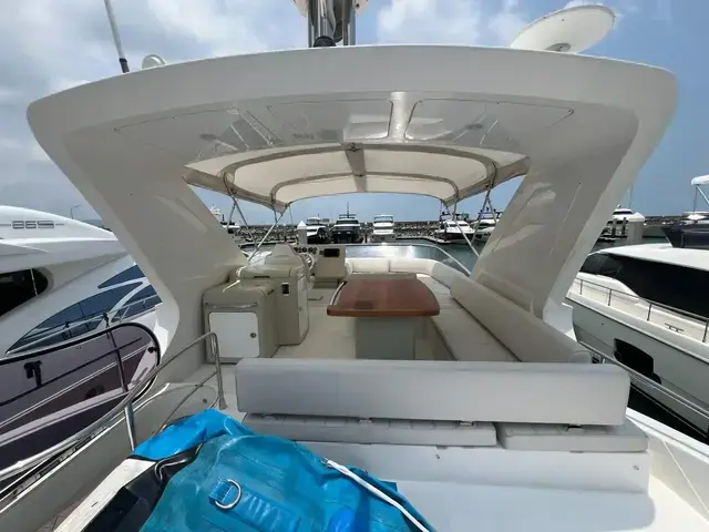 Azimut 64