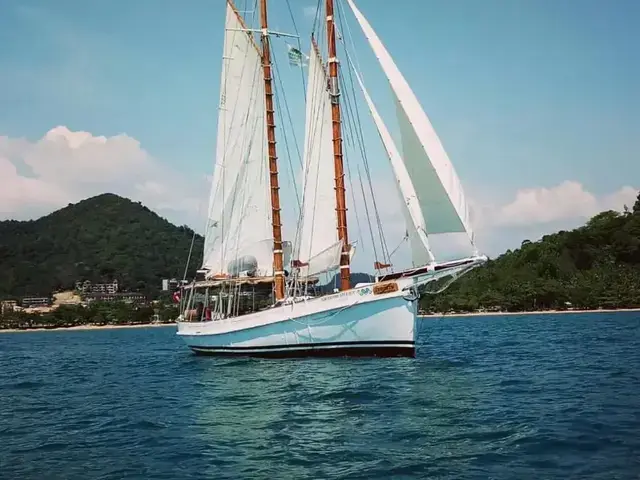 Custom 1906 classic schooner