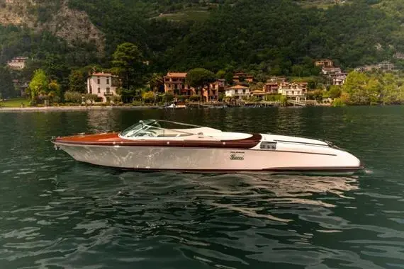 2011 Riva aqua