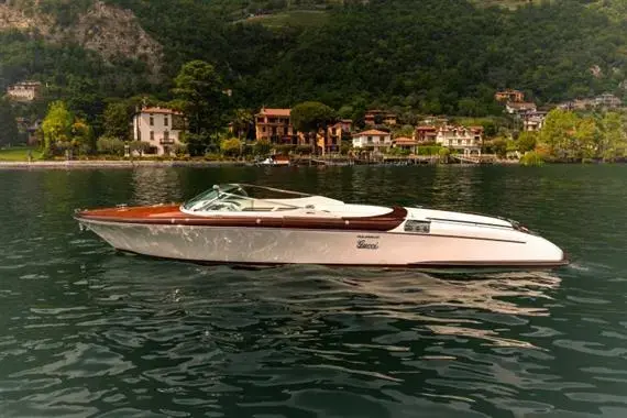 2011 Riva aqua