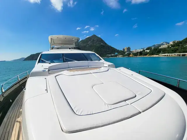 Sunseeker 86 Yacht