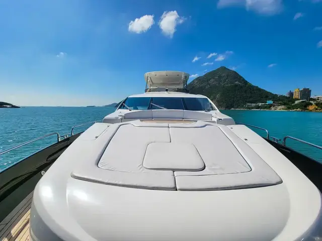 Sunseeker 86 Yacht